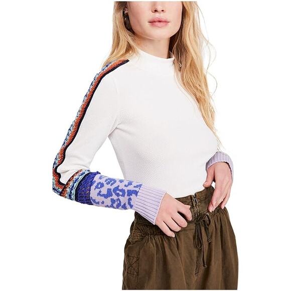 Free People Switch It Up Cuff Thermal White Mock Neck Animal Print Crochet S - Picture 1 of 7
